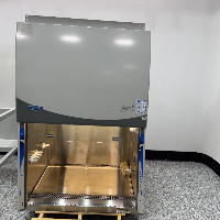 Labconco Logic+ 4' BioSafety Cabinet image 2